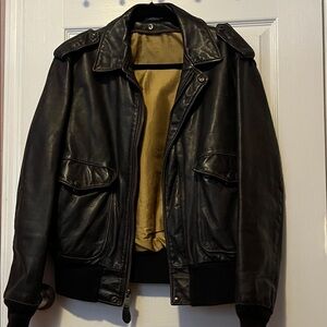 Men's vintage Brown Leather Bomber Jacket - Classic Style